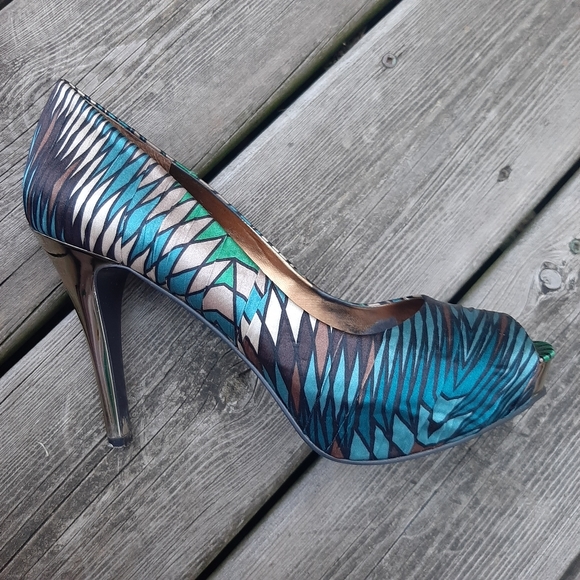 Nine West Platform Heels - Picture 3 of 12